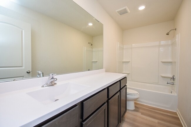 Building Photo - 405 Texas Olive Dr