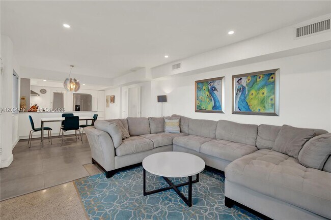 Building Photo - 7939 West Dr