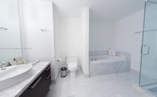 Building Photo - 244 Biscayne Blvd