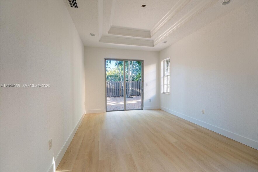 Building Photo - 11213 NW 71st Terrace