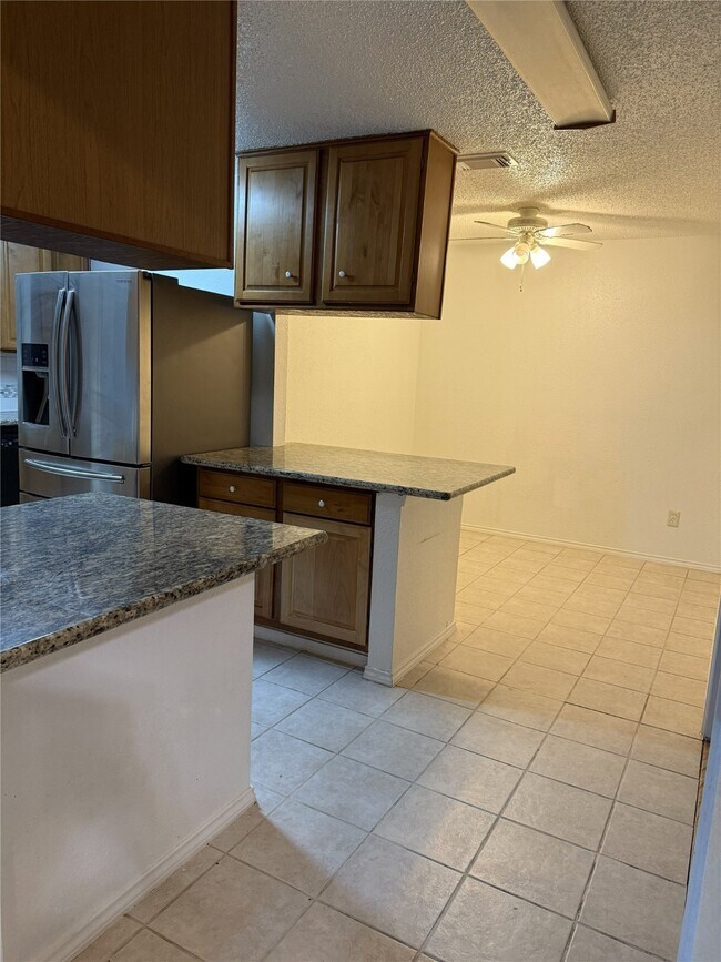 Building Photo - 3323 Big Horn Ct