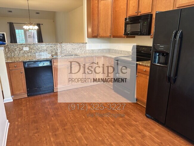 Building Photo - 169 Regency Cir