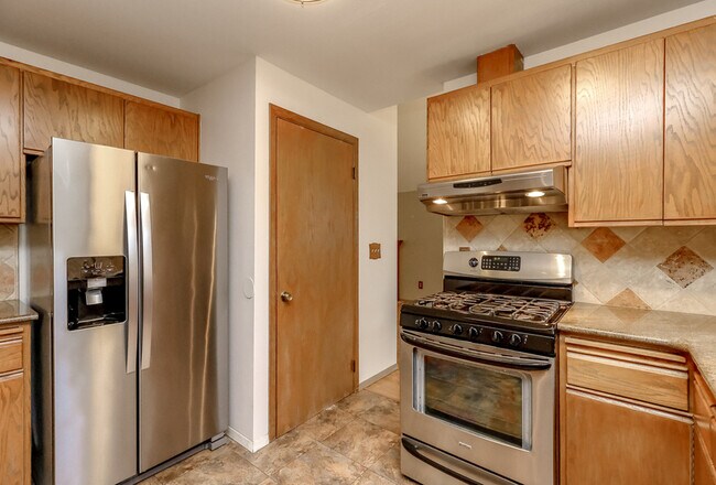 Building Photo - 3223 S 372nd St