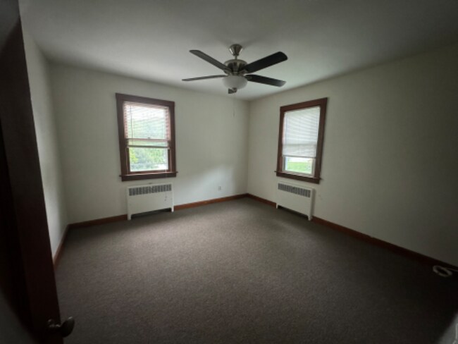 Building Photo - 27 Garrison Rd