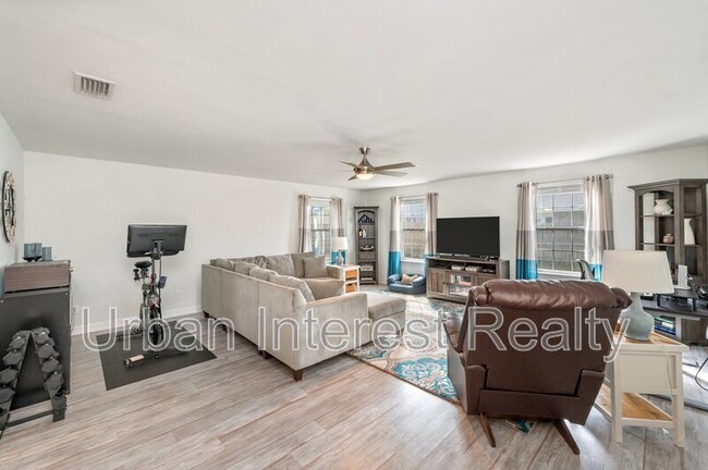 Building Photo - 344 Sailfish Dr