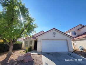 Building Photo - 1201 Olvera Way