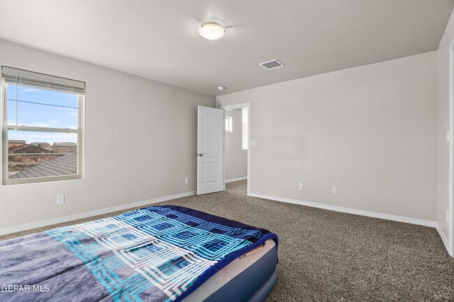 Building Photo - 7437 Schweitz Ct