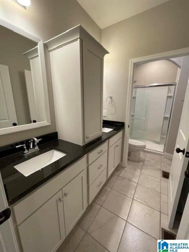 Building Photo - 4234 Lennox Dr