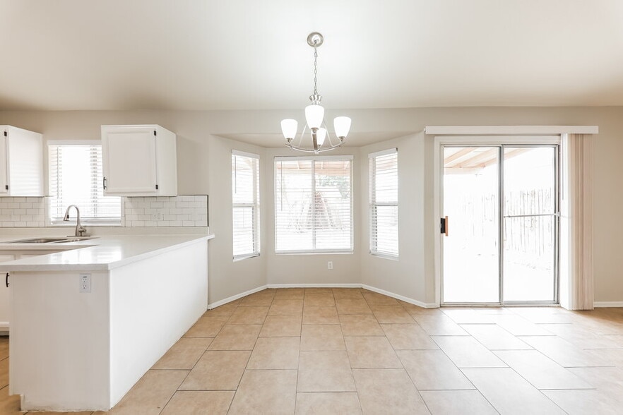 Building Photo - 6409 W Pima St