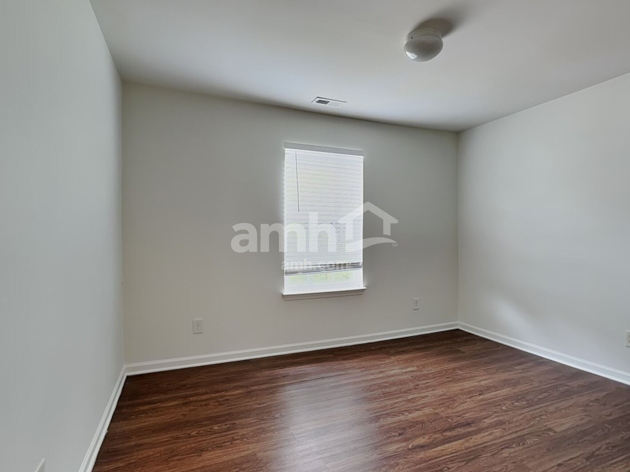 Building Photo - 3913 Tyler Bluff Ln