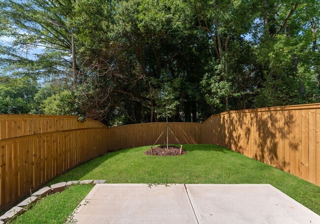 Building Photo - 2010 St John St