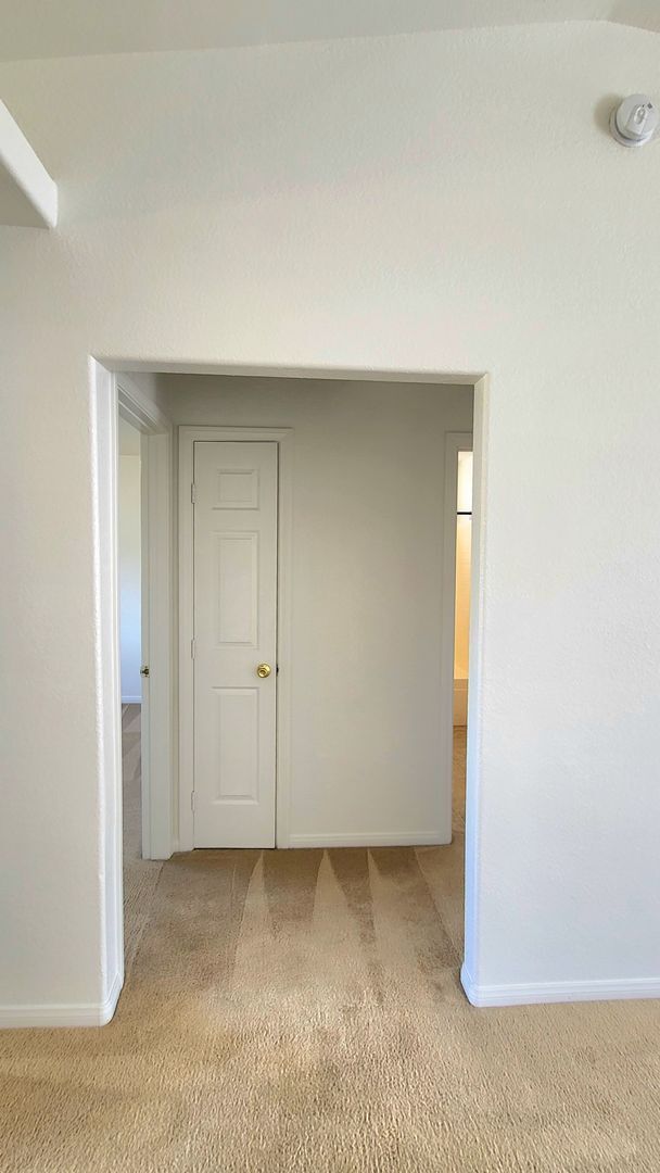 Building Photo - 2400 E Ambush St