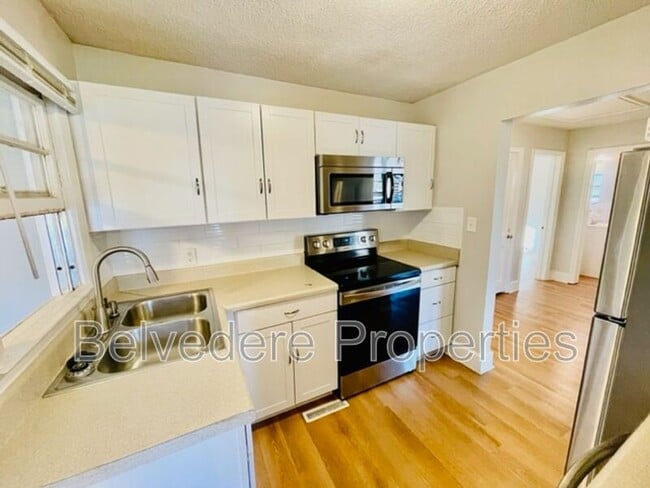 Building Photo - 616 S Holden Rd