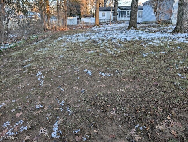 Building Photo - 703 Avondale St