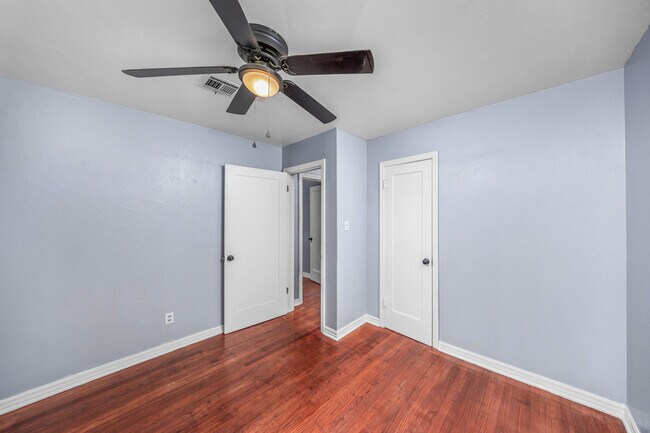 Building Photo - 1416 NW 23rd St