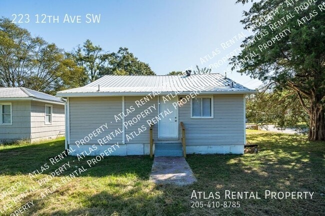 Building Photo - 223 12th Ave SW