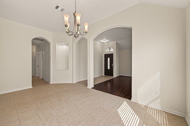 Building Photo - 9202 Sorrell Hollow Ln