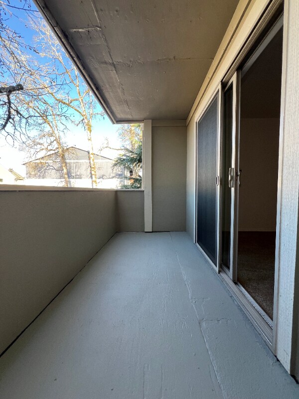 Building Photo - 17250 SW Heritage Ct