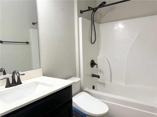 Building Photo - 2887 Regal Park Ct