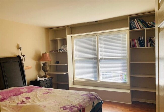 Building Photo - 720 Creek Wind Ct