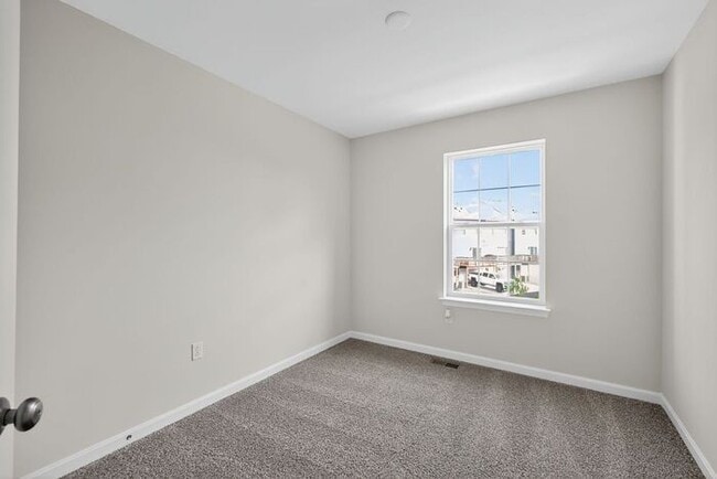 Building Photo - 8760 Mimosa Ave