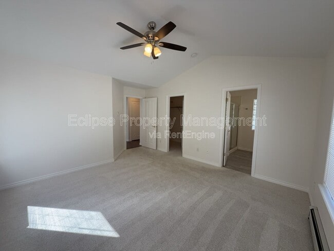 Building Photo - 714 E Harbor Cir