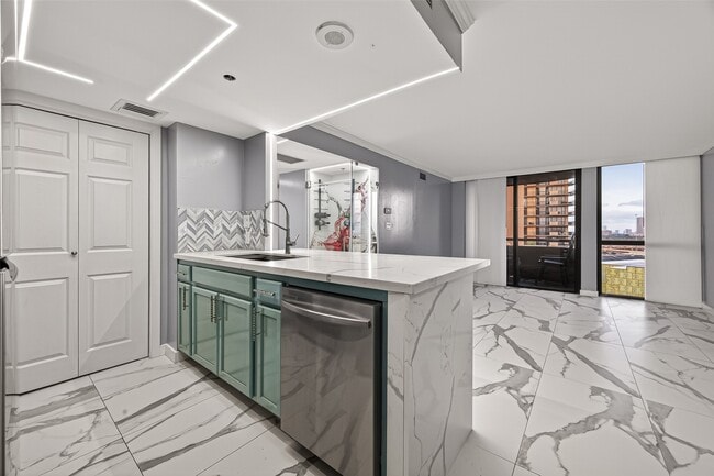 Building Photo - 3525 Sage Rd