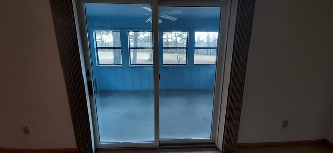 Building Photo - 204 Snead Dr