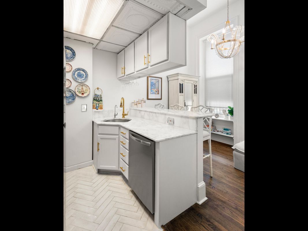 Building Photo - 2122 Spruce St