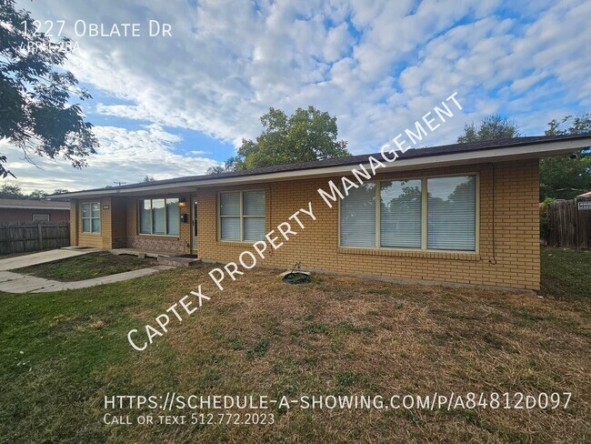 Building Photo - 1227 Oblate Dr