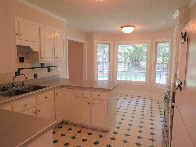 Building Photo - 130 Magen's Way Cedar Point, NC 28584