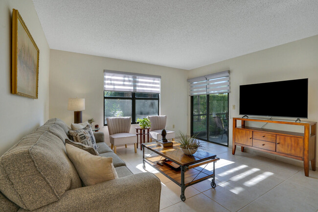Building Photo - 13035 Albright Ct