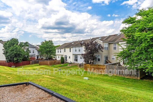 Building Photo - 15305 Brazil Cir