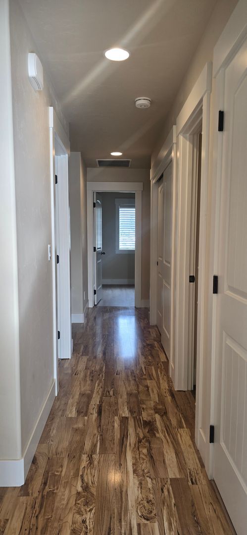 Building Photo - THREE-CAR GARAGE! This charming home offers 3 bedrooms, plus an office/rec room, and 2 bathrooms.