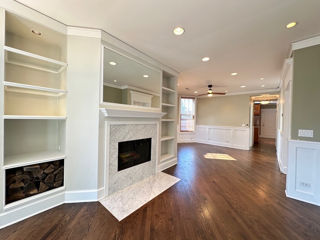 Building Photo - 3614 N Bosworth Ave