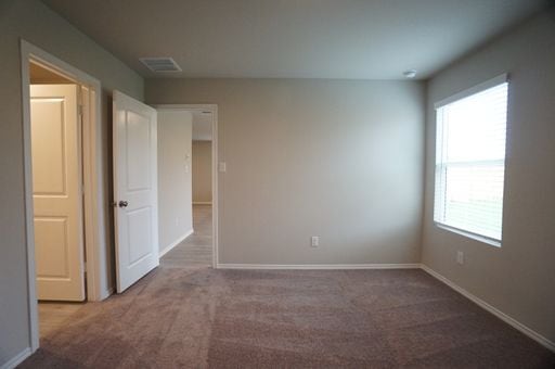 Building Photo - Newer Construction Home in West San Antonio