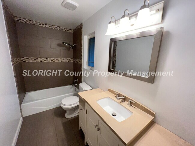 Building Photo - AVAILABLE MAY - Updated Home in Atascadero - 3 Bedroom / 2 Bathroom