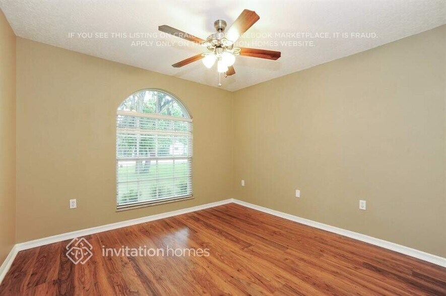 Building Photo - 8008 55th St E