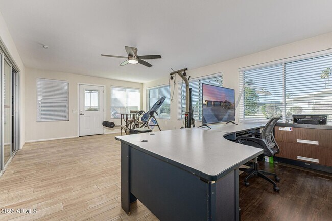 Building Photo - 11210 W Pueblo Ct