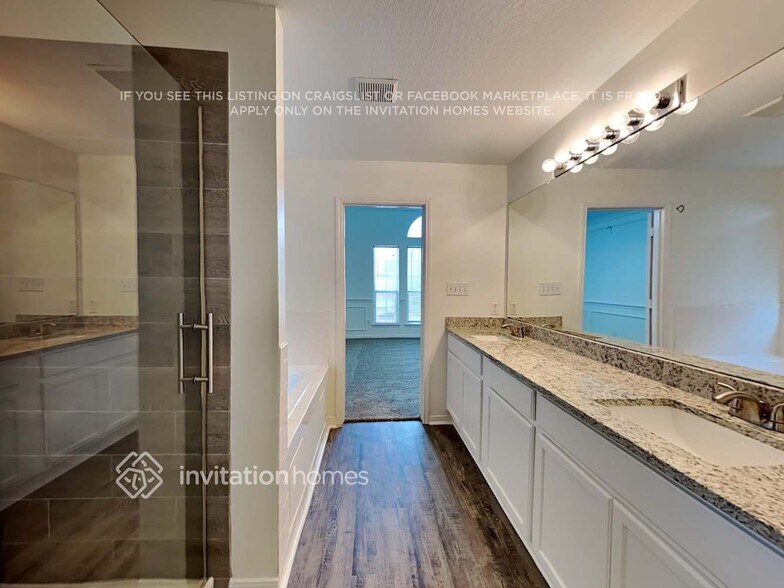 Building Photo - 6330 Big Oak Canyon Dr