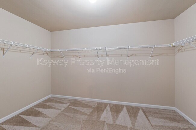 Building Photo - 6017 Reynolds Cir