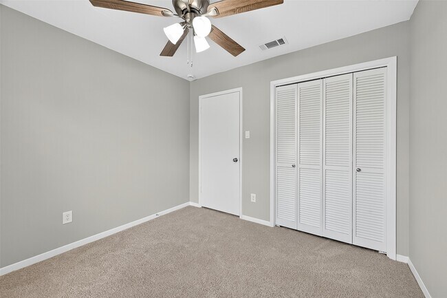 Building Photo - 3111 Timber View Dr