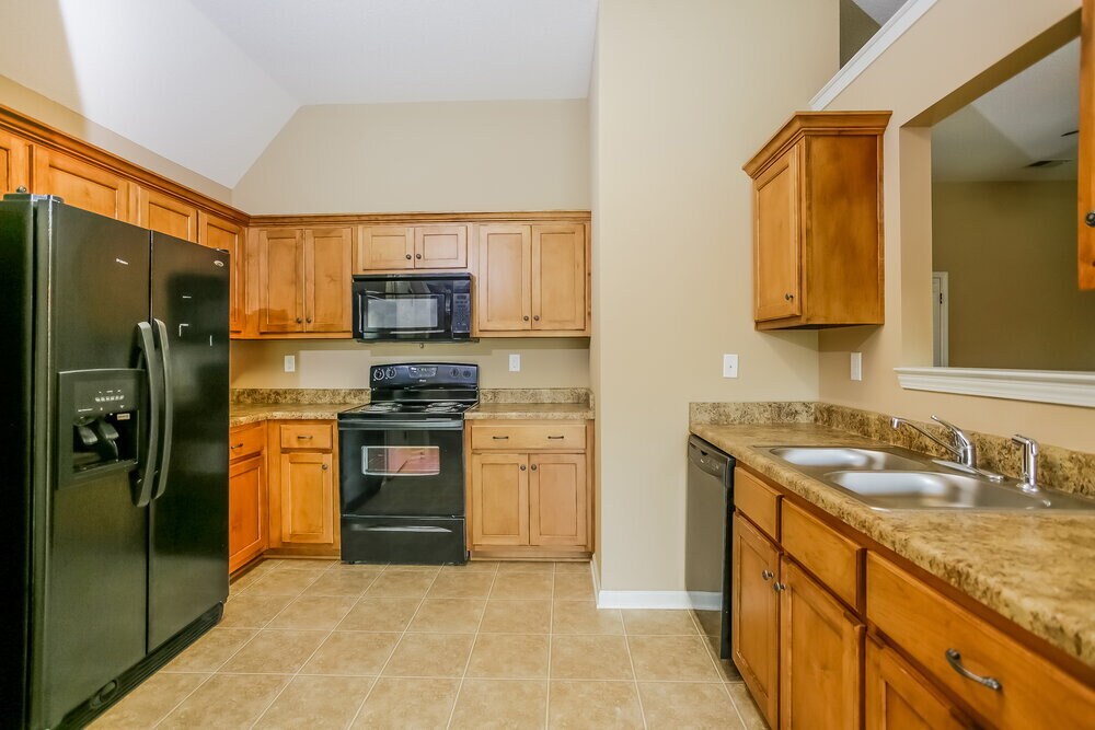 Building Photo - 7916 Ridgedale Dr