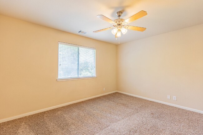 Building Photo - 630 Hookberry Trail