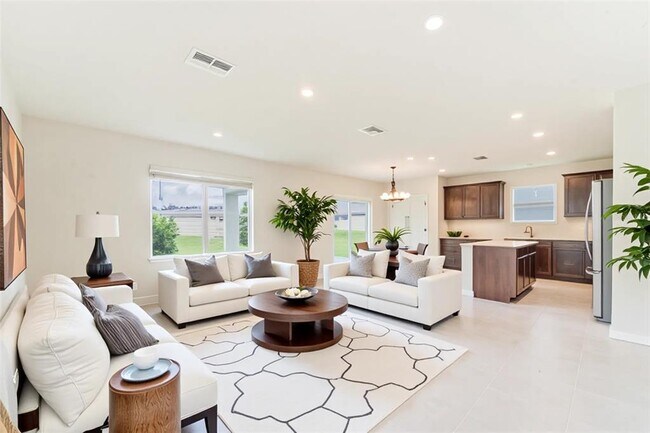 Building Photo - 30553 Gilbern Rd