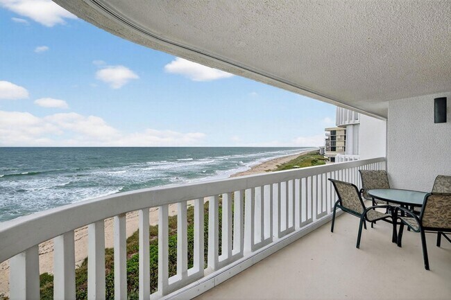 Building Photo - 9960 S Ocean Dr