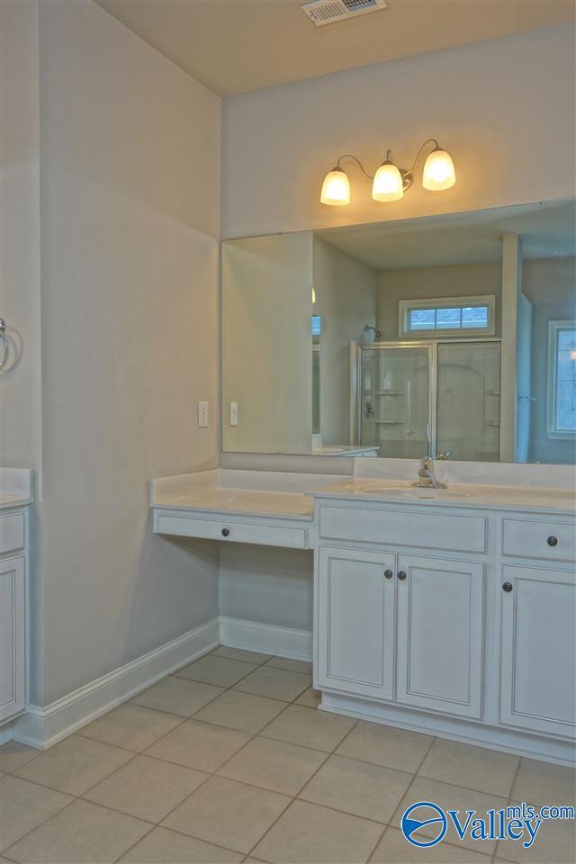 Building Photo - 409 Bay Tree Ln SW