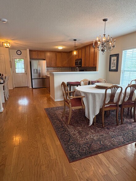 Building Photo - 108 White Cedar Ct