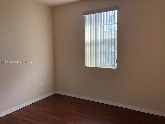 Building Photo - 11823 SW 152nd Ct