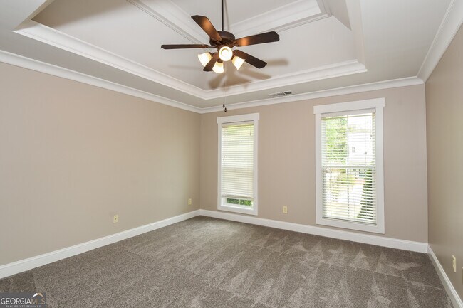 Building Photo - 100 Orchard Dr